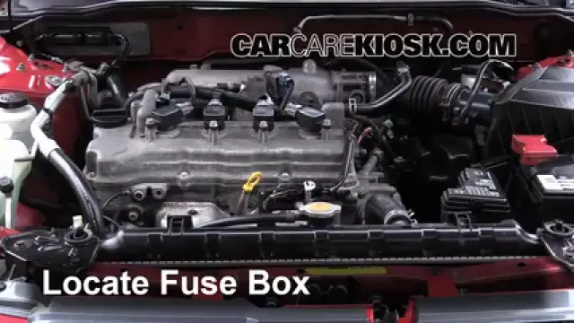 2006 Nissan Sentra S 1.8L 4 Cyl. Fuse (Engine) Replace